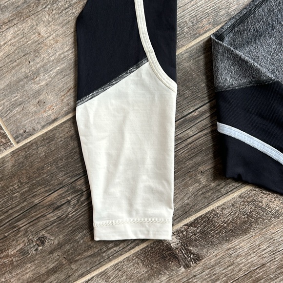 Lululemon leggings - Picture 3 of 14